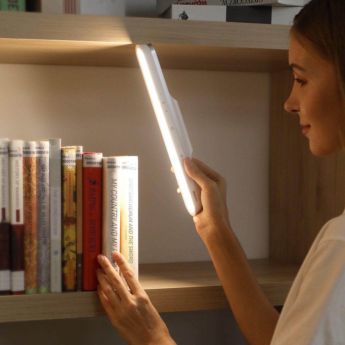 LumiGlow- Wireless LED portsble and stylish Light