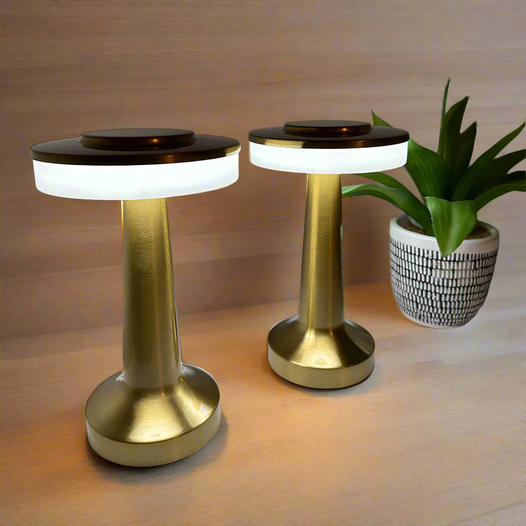 LumaGlow - Minimalist LED Table Lamp with Circular Top and Sleek Tapered Base