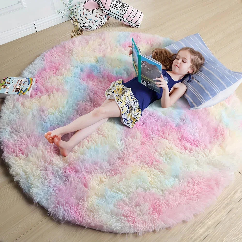 CloudNest - Ultra-soft and luxurious round rug for a cozy living room