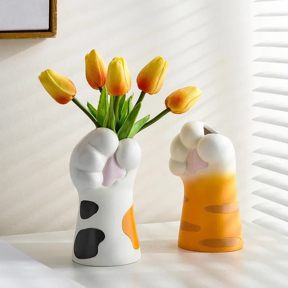 WhiskerWonders - Cat Paw Vase for Quirky Home Decor