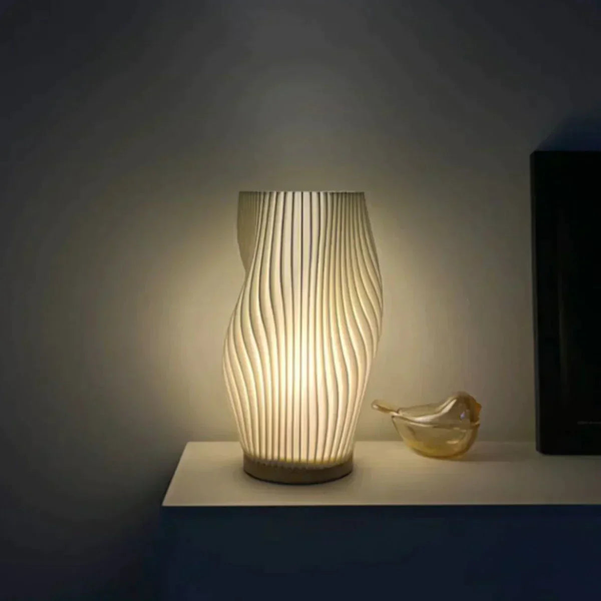 WaveLume - Modern Pleated Table Lamp with Sculptural Design