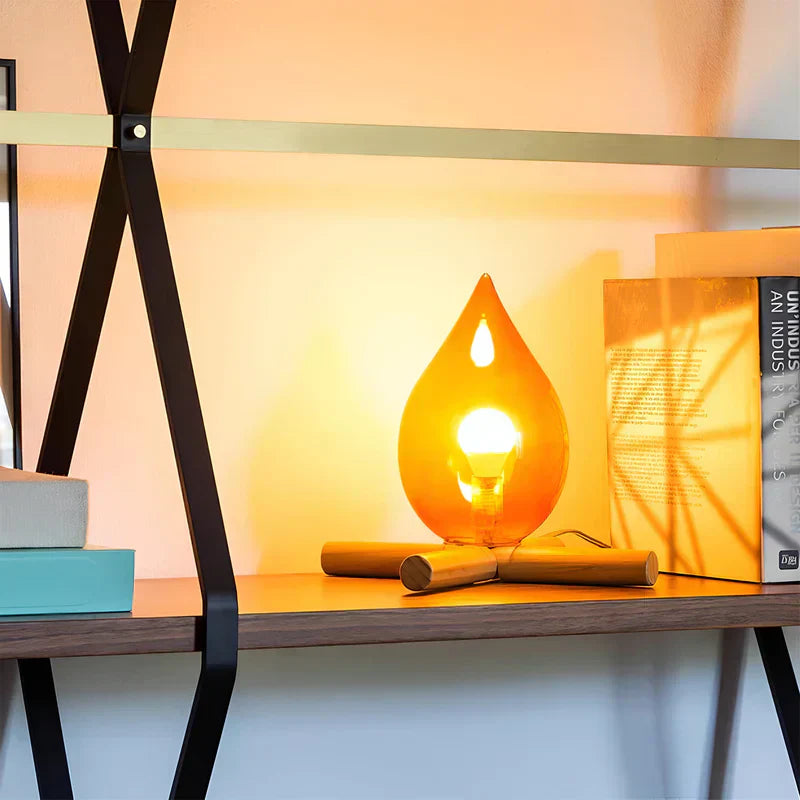 FlammeLys – Table lamp with wooden base and flame effect for a cozy atmosphere