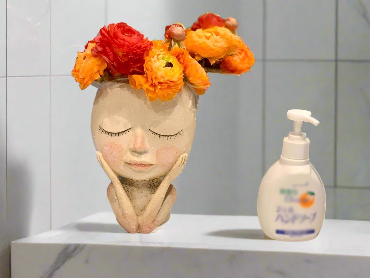 BloomCharm Artistic Face Planter – Stylish Decorative Flower Pot