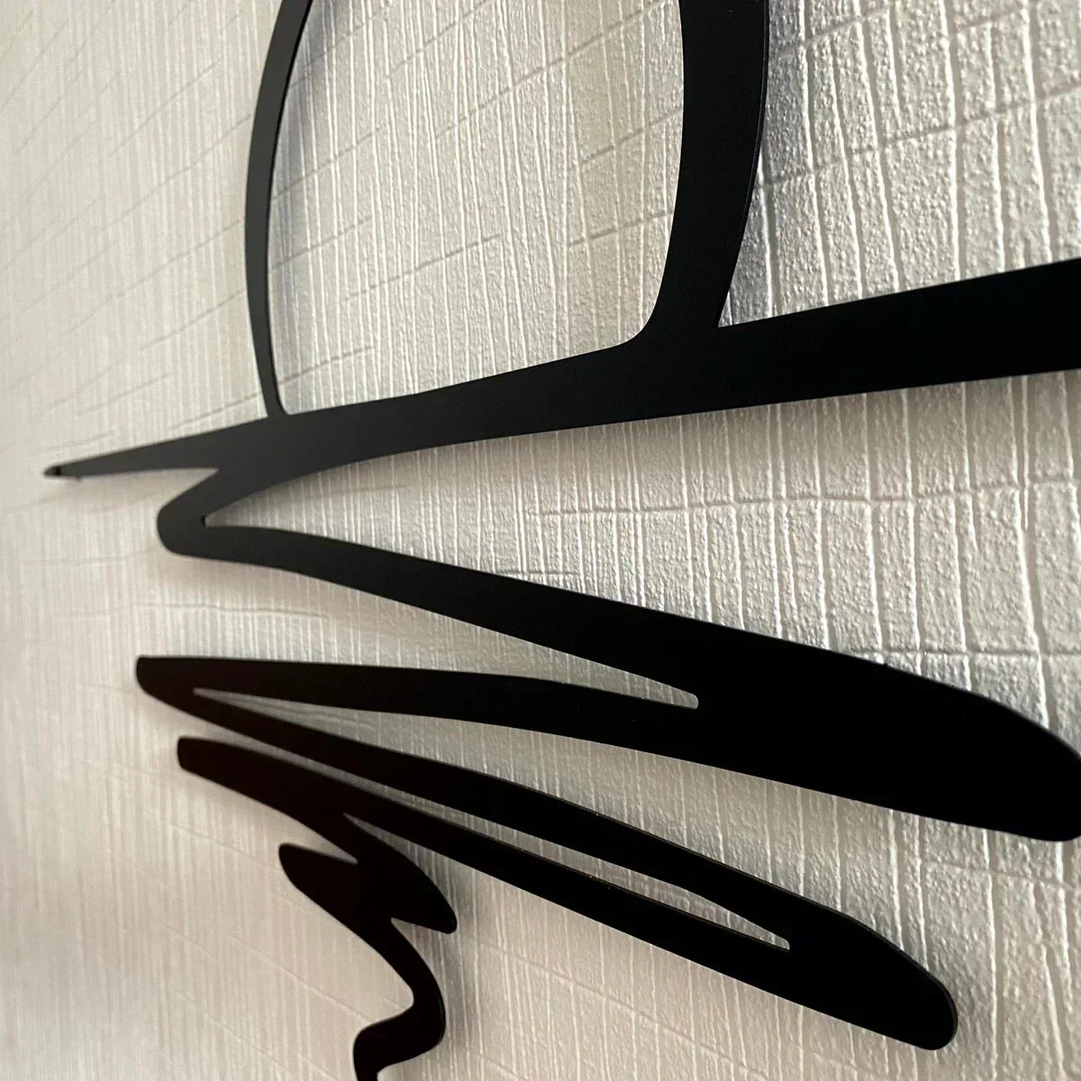 SereneSwirl - Modern Minimalist Wall Art for Stylish Spaces