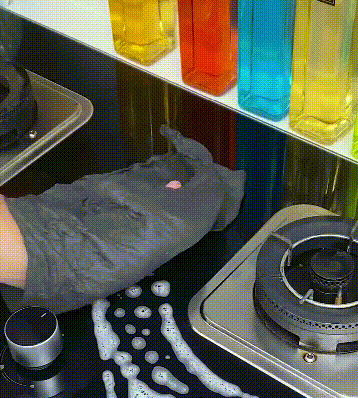 MagicWipe Ultra-Absorbent Microfiber Cloths – Streak-Free & Reusable (6-Pack)