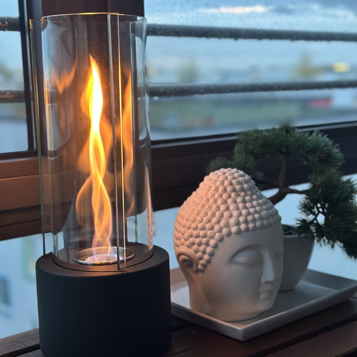 GlowFlame – Elegant Tabletop Bioethanol Fireplace