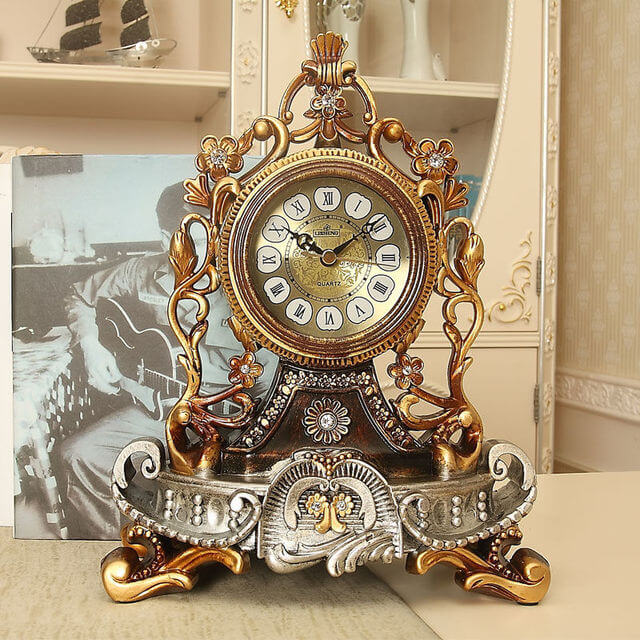 RoyalGrace - Ornate Rococo-Style Mantel Desk Clock