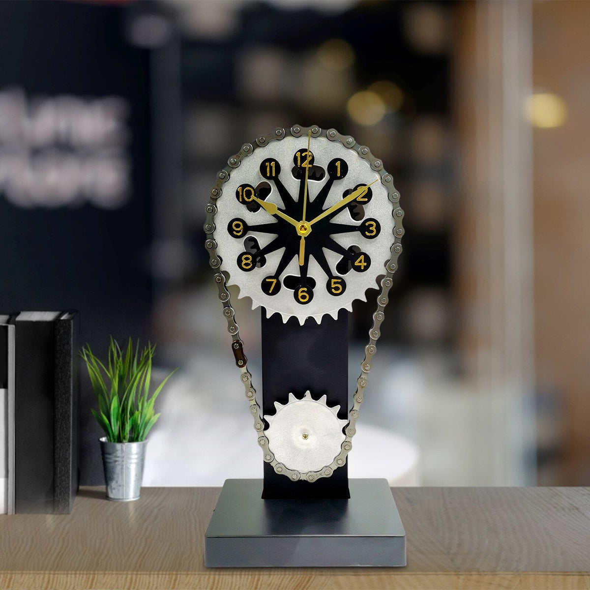 Unique Rotating Gear Spin Clock