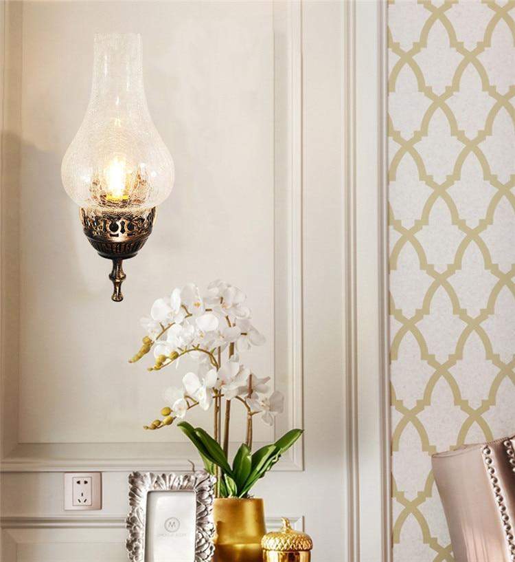 VintageGlow – Wall-Mounted Oil Lamp-Inspired Light