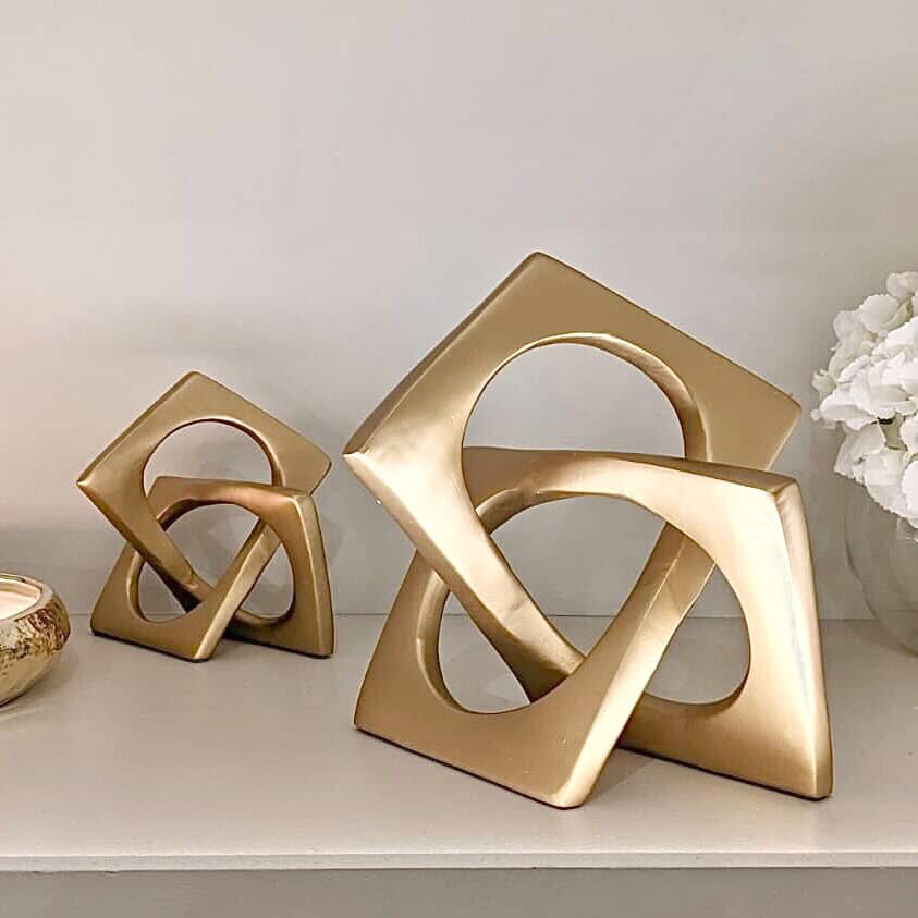 GildedKnot – Modern Abstract Gold Sculpture