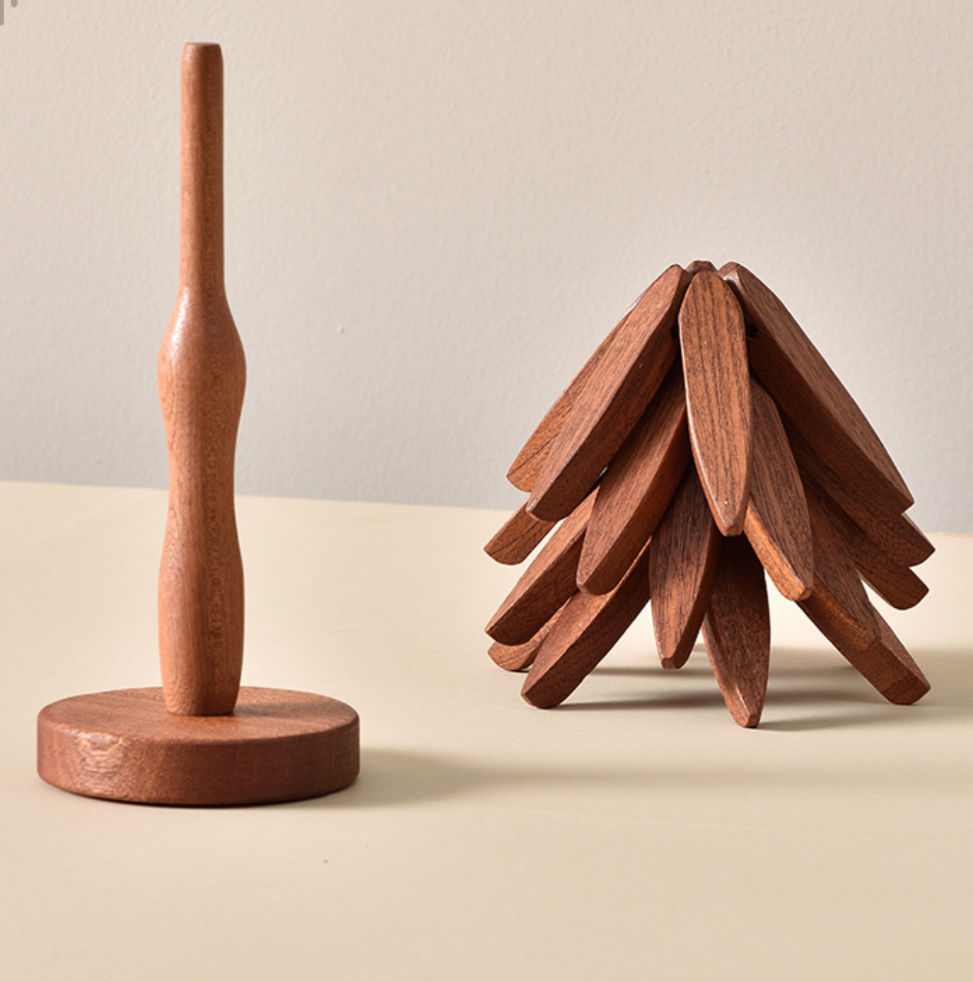 Liva Handmade Set of Wooden Coasters and Mats