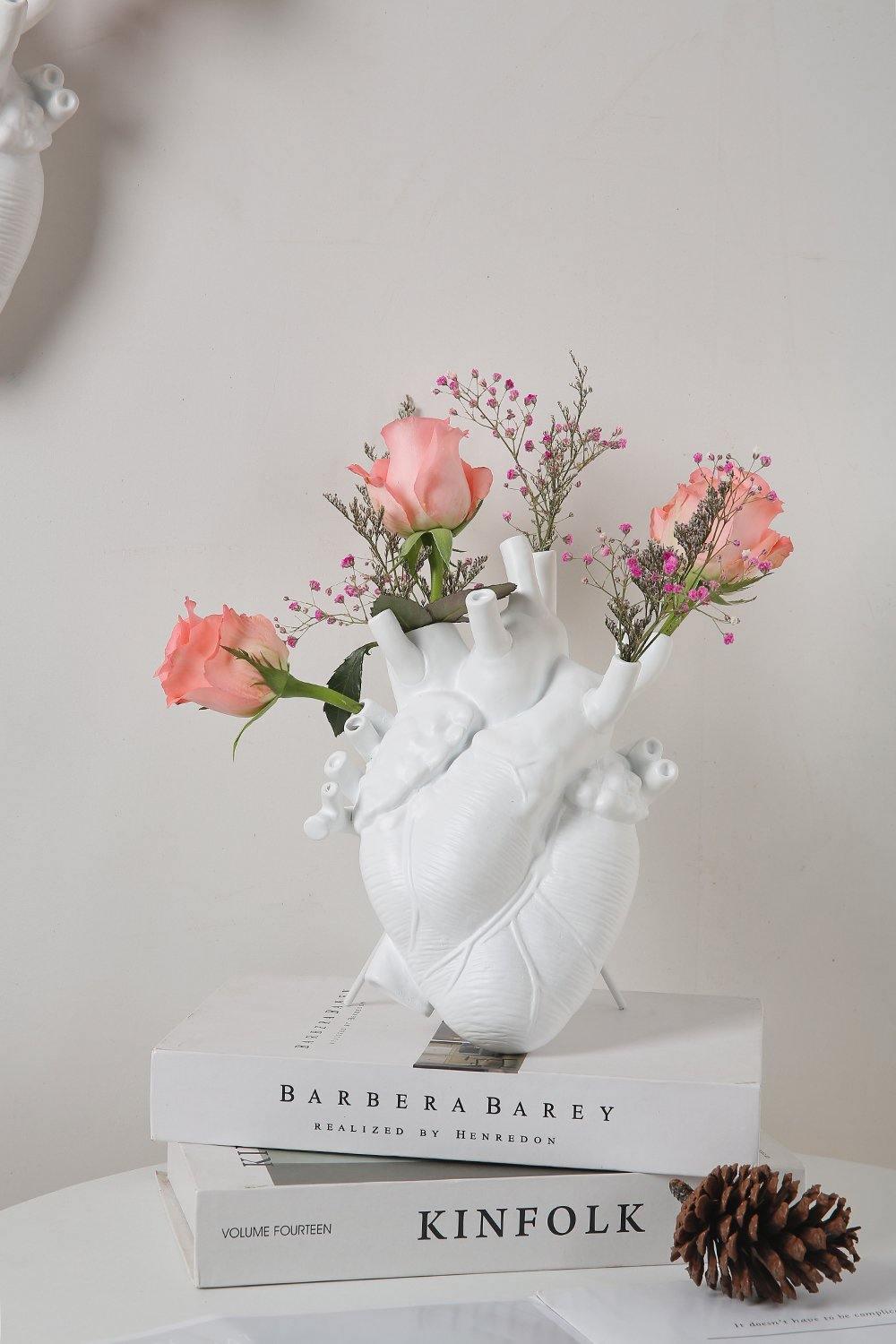ArteVita - Creative Anatomical Heart Vase Decor