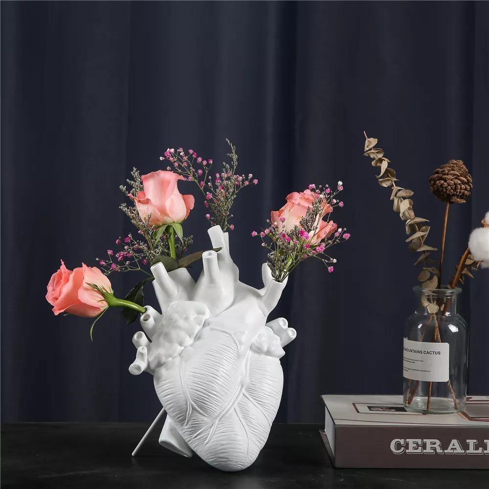 ArteVita - Creative Anatomical Heart Vase Decor