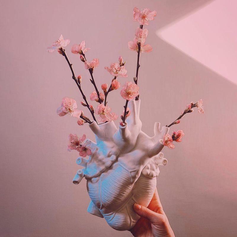 ArteVita - Creative Anatomical Heart Vase Decor