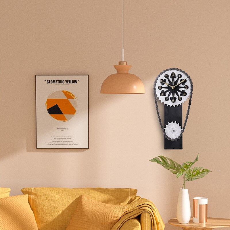 Unique Rotating Gear Spin Clock