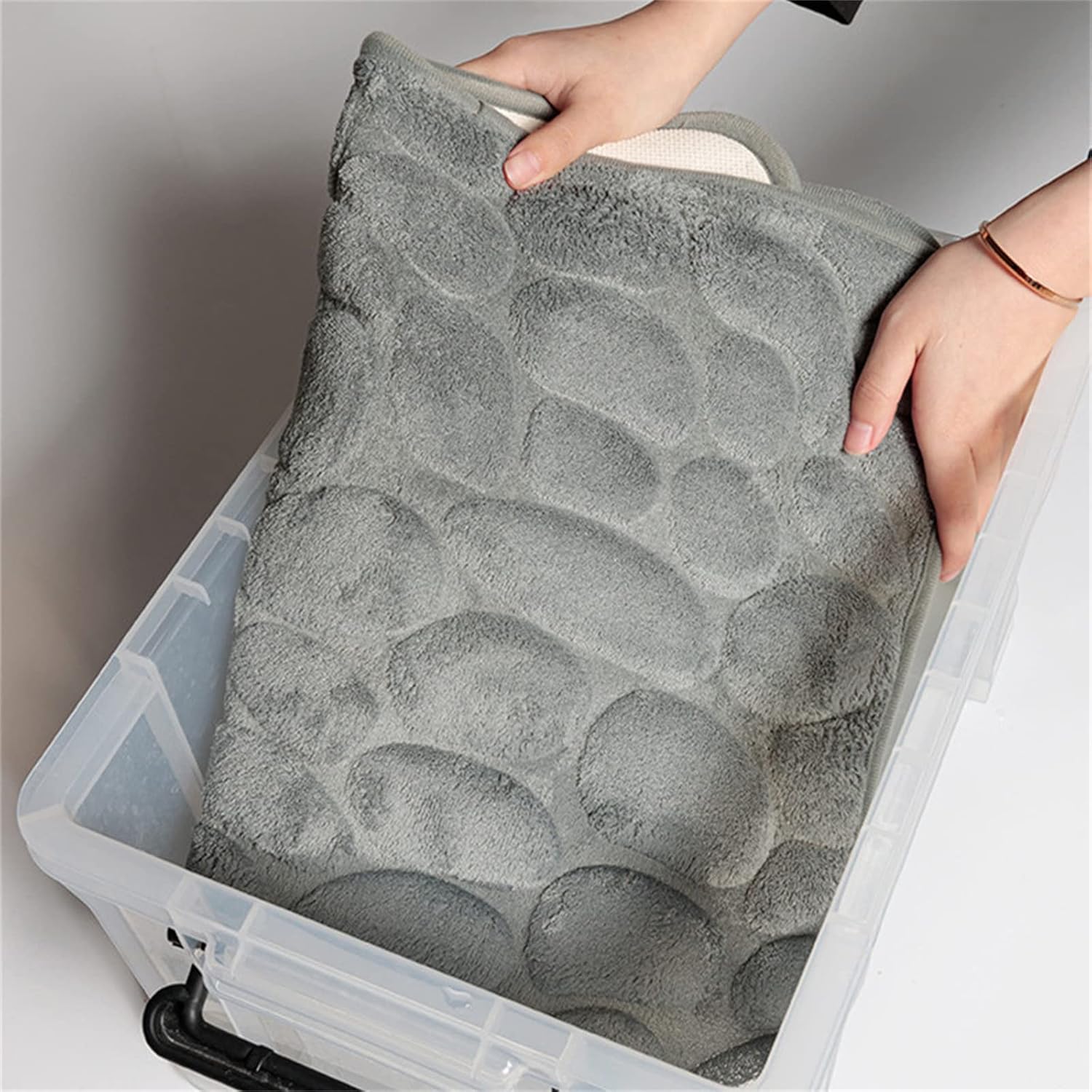 CloudPebble - Plush Pebble-Textured Memory Foam Bath Mat