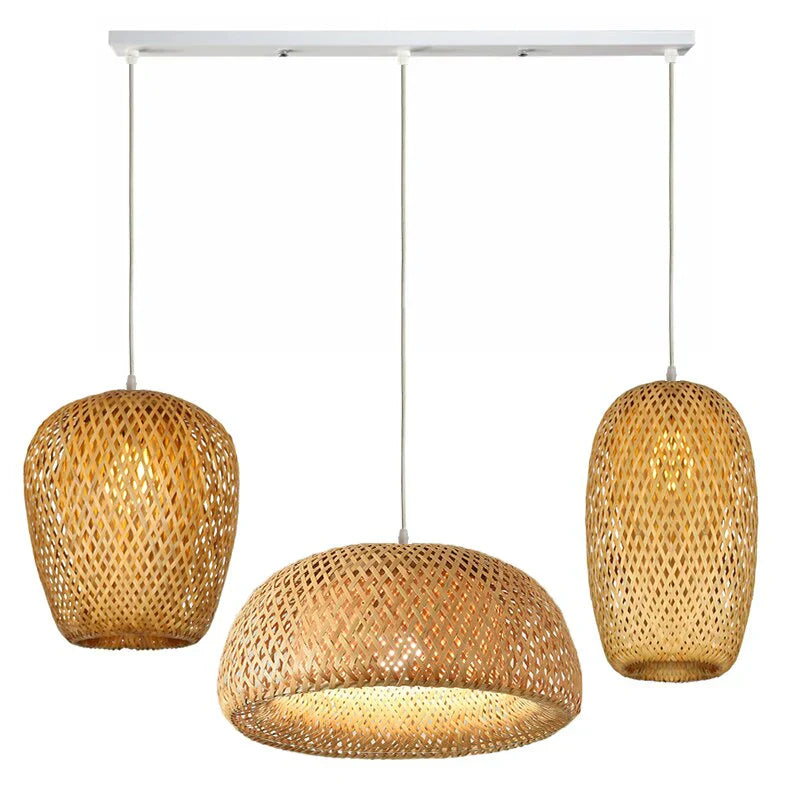 NaturalElegance -  Warm Woven Rattan Pendant Light