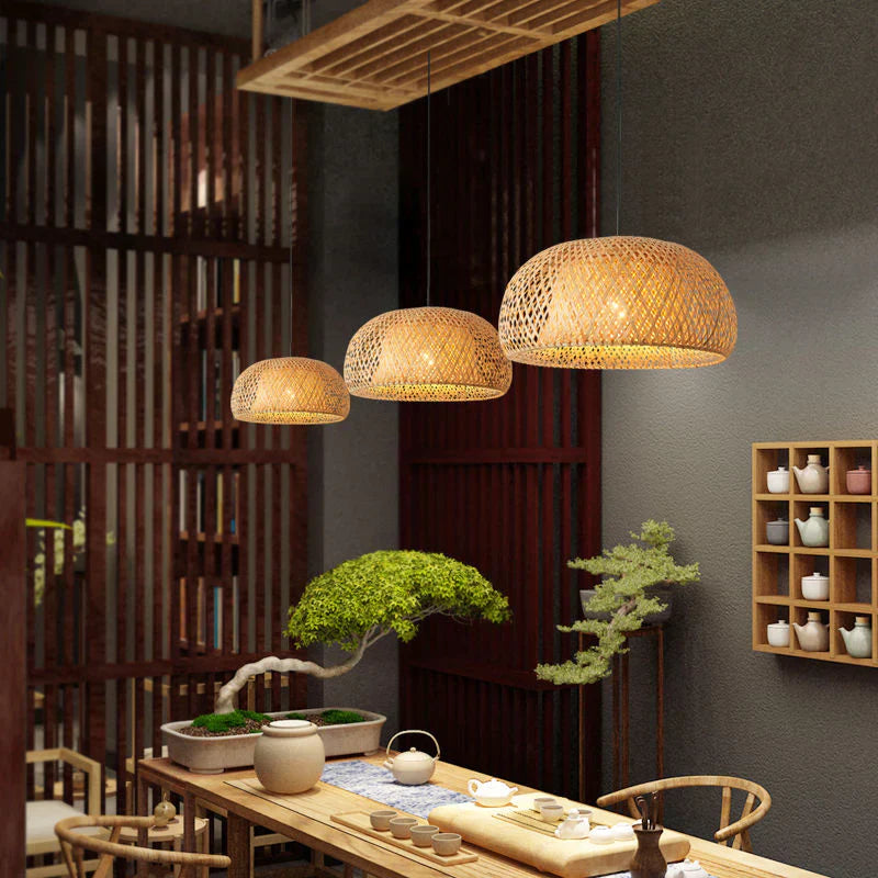 NaturalElegance -  Warm Woven Rattan Pendant Light