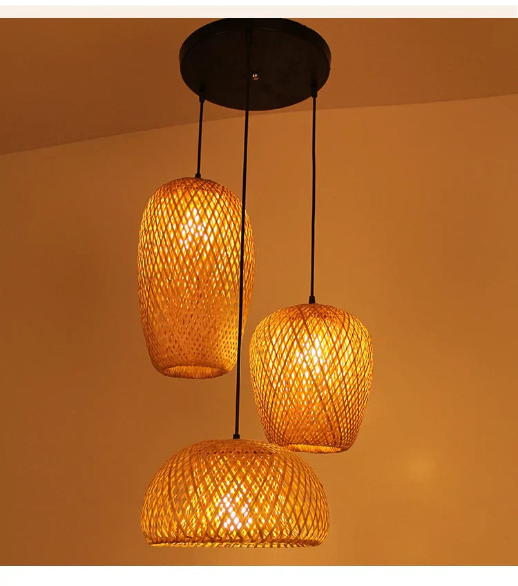 NaturalElegance -  Warm Woven Rattan Pendant Light