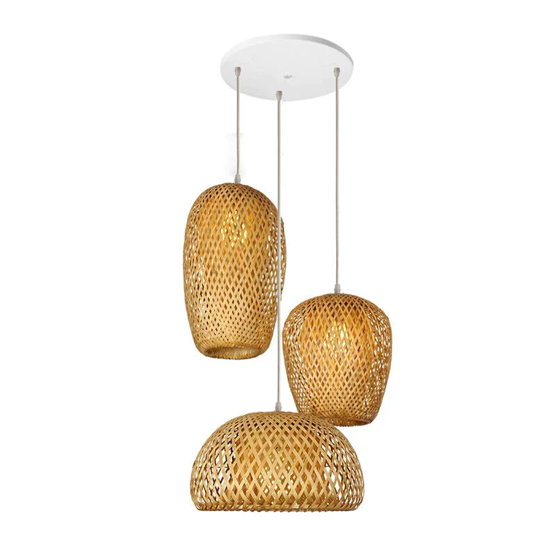 NaturalElegance -  Warm Woven Rattan Pendant Light