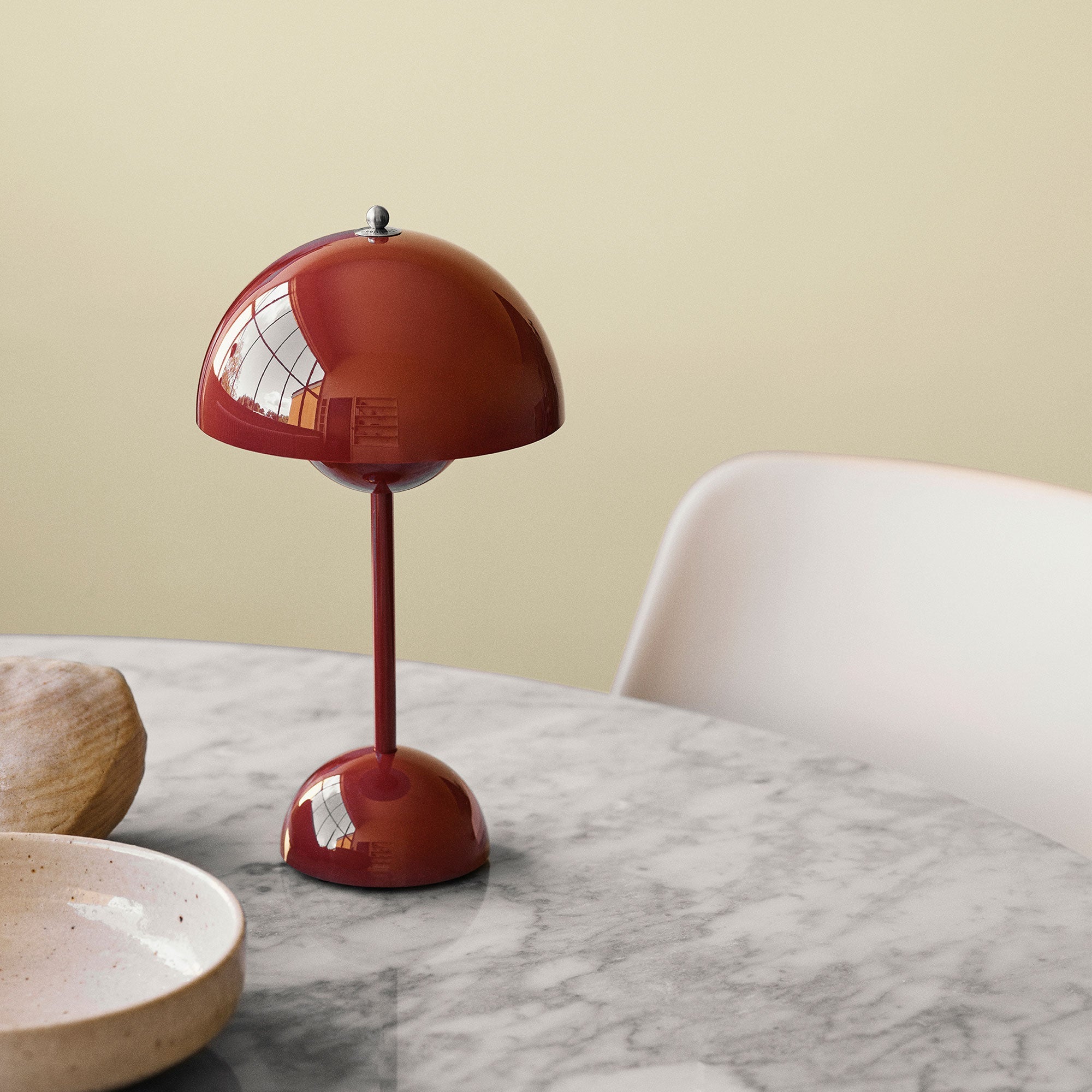 Lunarglo | LED Lamp