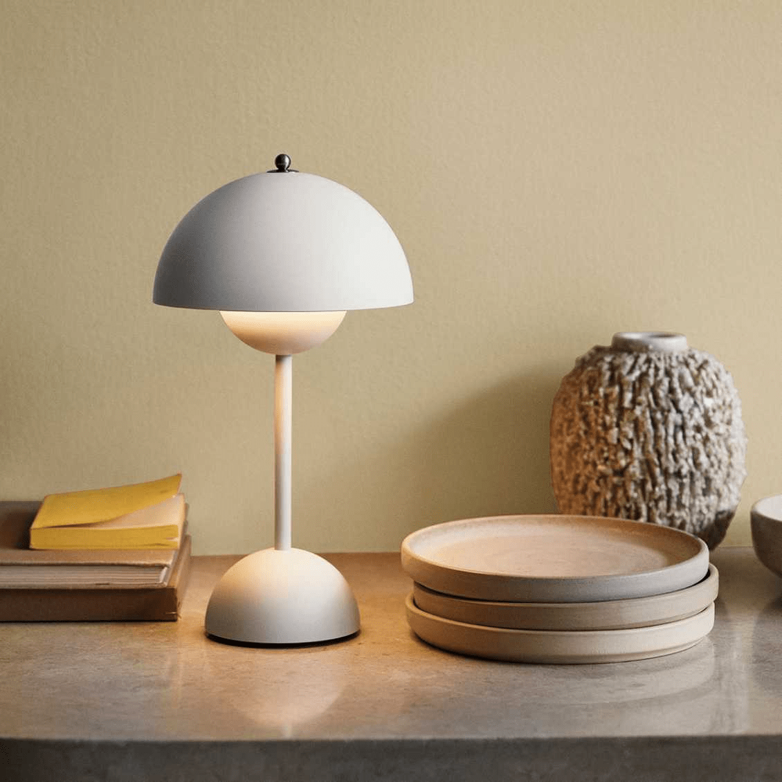 Lunarglo | LED Lamp