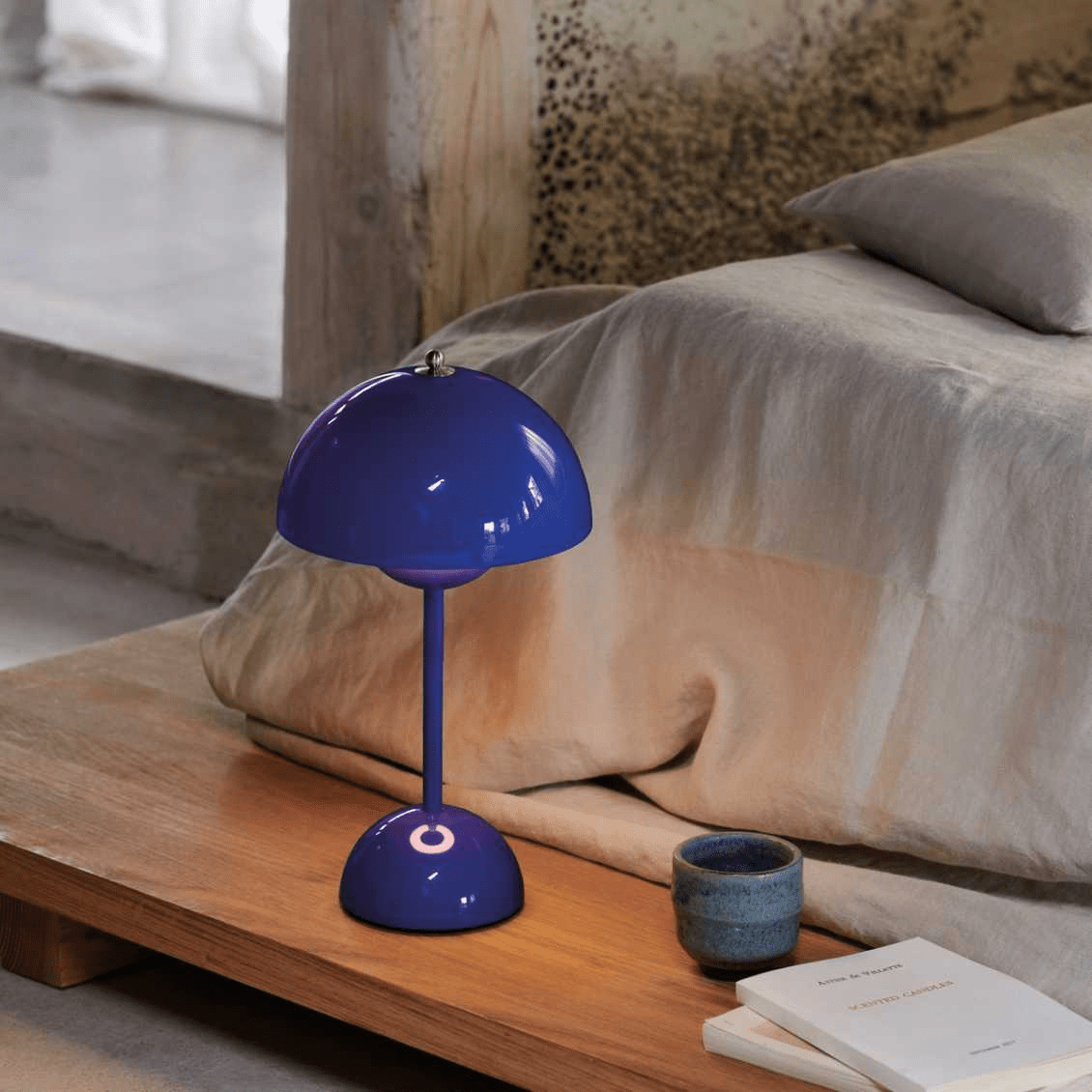 Lunarglo | LED Lamp